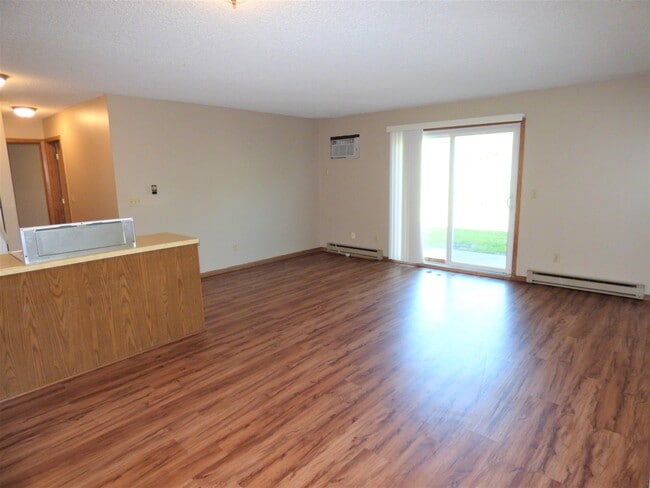 2604 4th Ave NE, Unit 5 in Rochester, MN - Building Photo - Building Photo