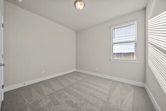 219 Pinnacle Ln in Kyle, TX - Building Photo - Building Photo