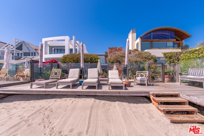 23752 Malibu Rd in Malibu, CA - Building Photo - Building Photo