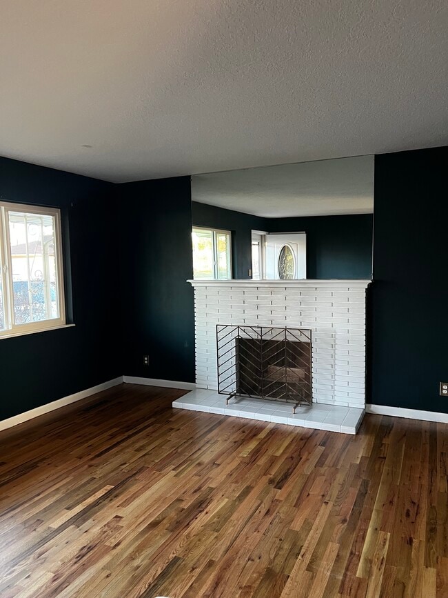 property at 1268 Austin Ave