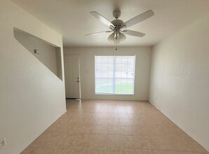 4509 Alan Kent Dr, Unit C in Killeen, TX - Foto de edificio - Building Photo