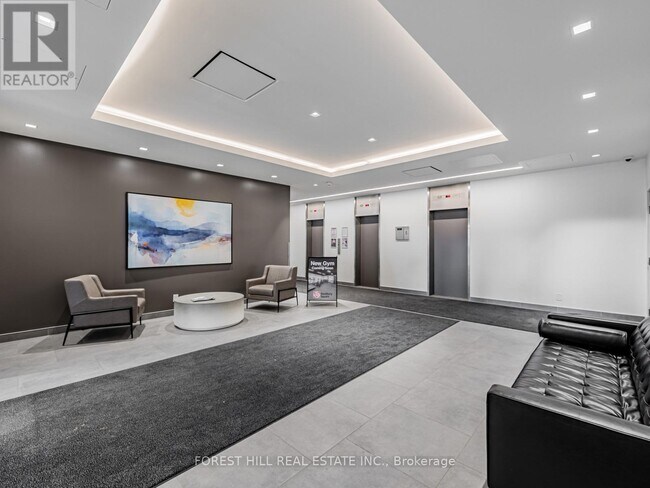 377 Ridelle Ave in Toronto, ON - Building Photo - Building Photo