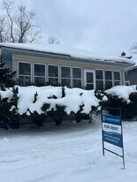 332 W 19th St in Holland, MI - Building Photo