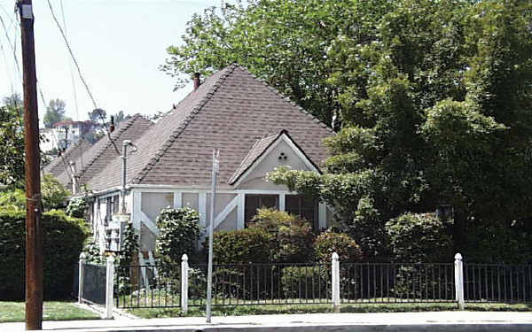 2507 Griffith Park Blvd in Los Angeles, CA - Building Photo - Building Photo