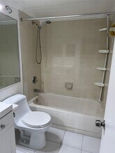 18266 Mediterranean Blvd in Miami Gardens, FL - Building Photo - Building Photo