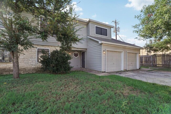12306 Abney Dr in Austin, TX - Building Photo - Building Photo