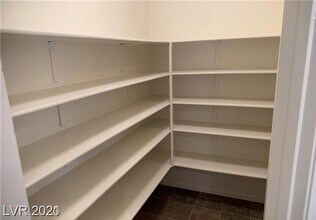 7752 Gallego Plains Dr in Las Vegas, NV - Building Photo - Building Photo