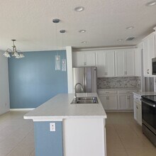 943 Anna Pl in Davenport, FL - Building Photo - Building Photo