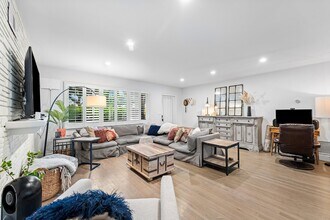 162 Vassar Dr in Lake Worth Beach, FL - Building Photo - Building Photo