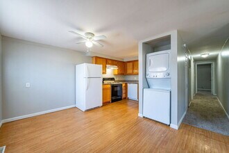 511 Elsmere St in Columbus, OH - Building Photo - Building Photo