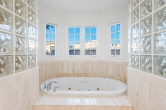 1415 Sunset Harbour Dr in Miami Beach, FL - Building Photo - Building Photo