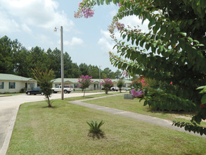 Bayview Estates in Orange Beach, AL - Foto de edificio - Building Photo