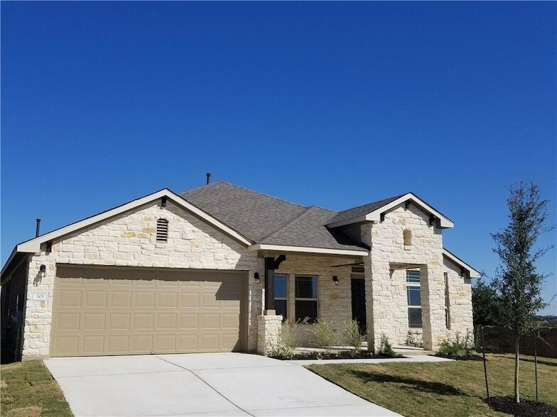 301 Joe Bates Dr, Unit Greenbriar Court, Basement in Leander, TX - Building Photo