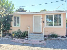 324-342 S Buena Vista Ave in San Jose, CA - Building Photo