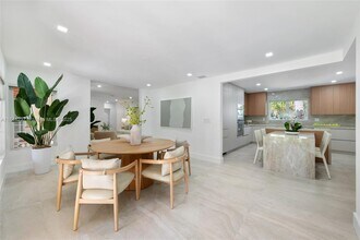 5211 Granada Blvd in Coral Gables, FL - Building Photo - Building Photo