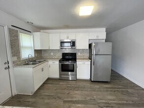 206 W Corporation St in Durham, NC - Building Photo - Building Photo