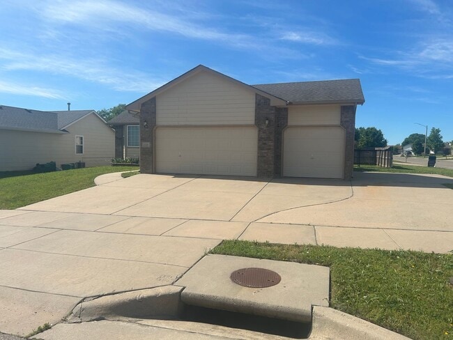 10805 E Funston St in Wichita, KS - Building Photo - Building Photo