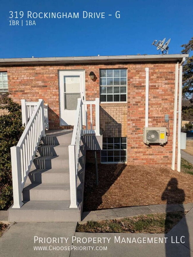 319 Rockingham Dr in Harrisonburg, VA - Building Photo - Building Photo