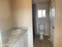 385 Ramah Plaza photo'