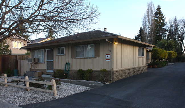 260 Murlagan Ave in Mountain View, CA - Foto de edificio - Building Photo