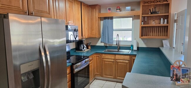 property at 1735 Bahama Dr