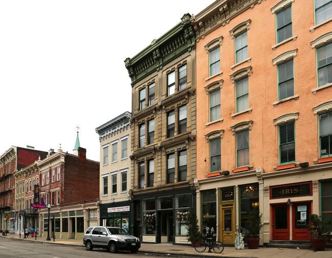 1329 Main St in Cincinnati, OH - Building Photo - Building Photo