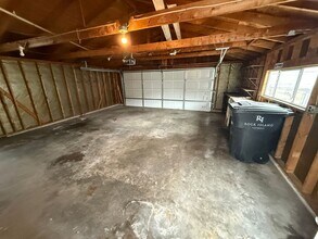 932 42nd Ave in Rock Island, IL - Building Photo - Building Photo