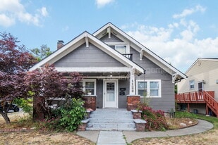 1128 W Jackson Ave in Spokane, WA - Building Photo