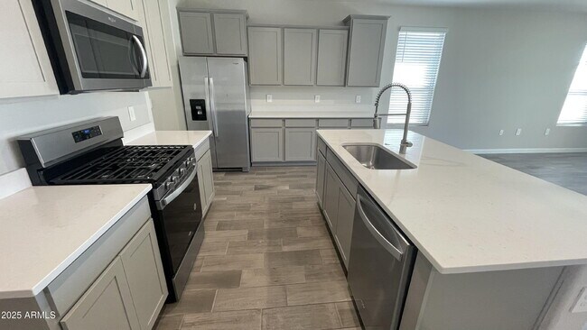 37845 W Santa Barbara Ave in Maricopa, AZ - Building Photo - Building Photo