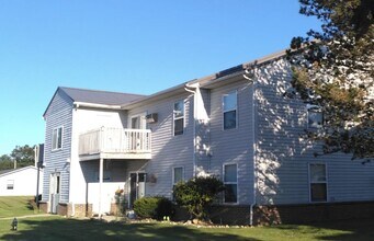 309 Oxford Dr in Greenville, OH - Building Photo - Building Photo