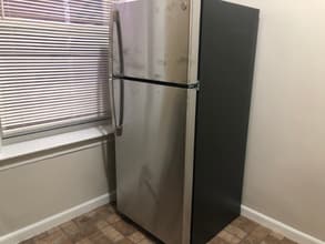 165 W 48th St, Unit 1 in Bayonne, NJ - Foto de edificio - Building Photo