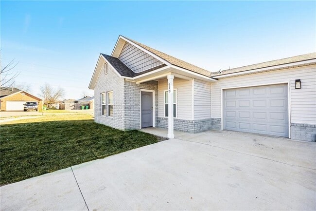 812 Vly Oaks Ln in Centerton, AR - Building Photo - Building Photo