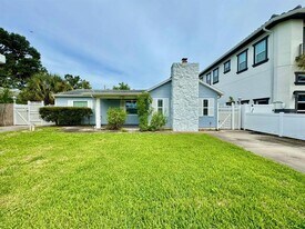 621 85th Ave N in St. Petersburg, FL - Building Photo
