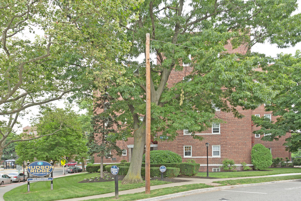 Hudson Ridge Apartments in North Bergen, NJ