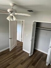 130 NE 171st Terrace in Miami, FL - Building Photo - Building Photo