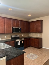 4504 Red Robin Ct in Fort Worth, TX - Foto de edificio - Building Photo