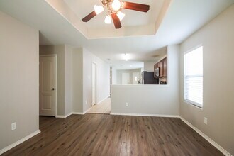 9614 Brandon Rock Lane in Houston, TX - Building Photo - Building Photo