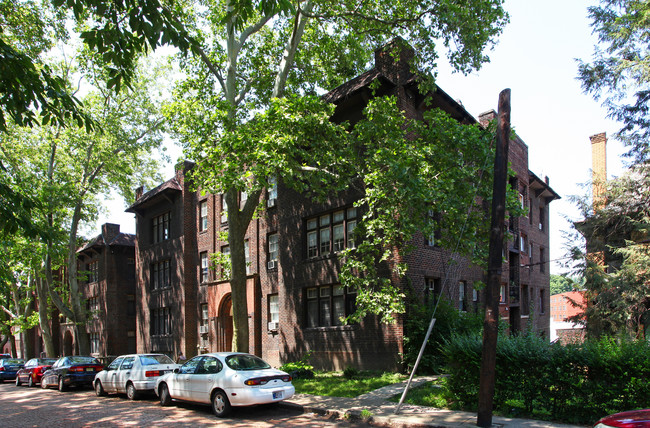 Alderson Street in Pittsburgh, PA - Building Photo - Building Photo