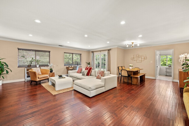 property at 1711 E Portner St