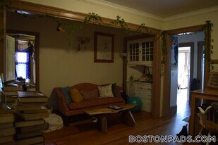 448 Park Dr, Unit 2 in Boston, MA - Building Photo