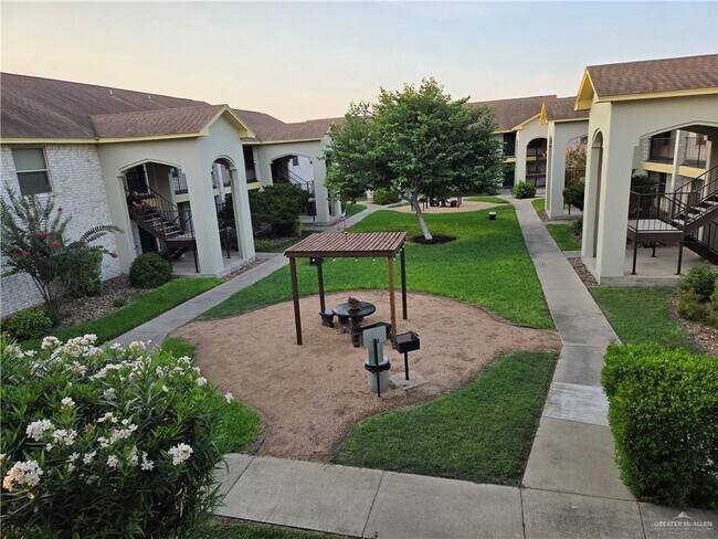 property at 2501 Hibiscus Ave
