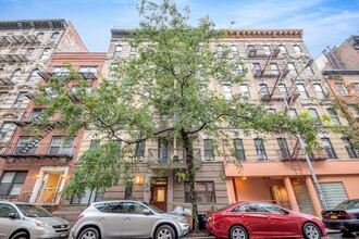 226 East 25th Street in New York, NY - Foto de edificio - Floor Plan