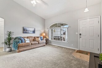 727 W Clark Ave in Nampa, ID - Building Photo - Building Photo