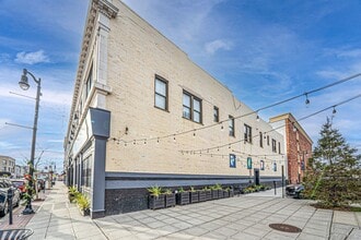 42 North St in Hempstead, NY - Building Photo - Building Photo