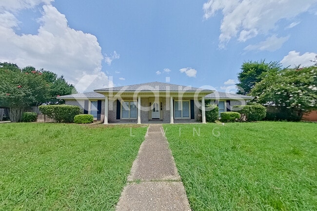 property at 2657 Old Orchard Ln
