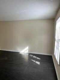 111 Royal Forest Ct photo'