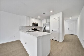 31406 Casacalenda Ln in Huffman, TX - Building Photo - Building Photo