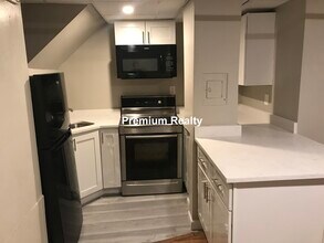 16 Aberdeen St, Unit AB in Boston, MA - Building Photo - Building Photo