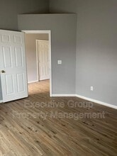 104 Cottage Cir in Elizabethtown, KY - Building Photo - Building Photo
