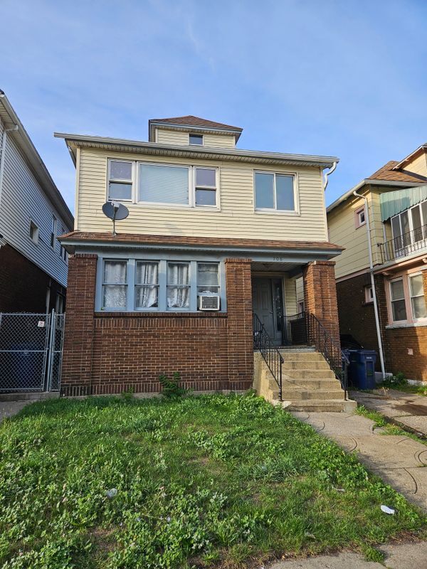 property at 706 E Delavan Ave